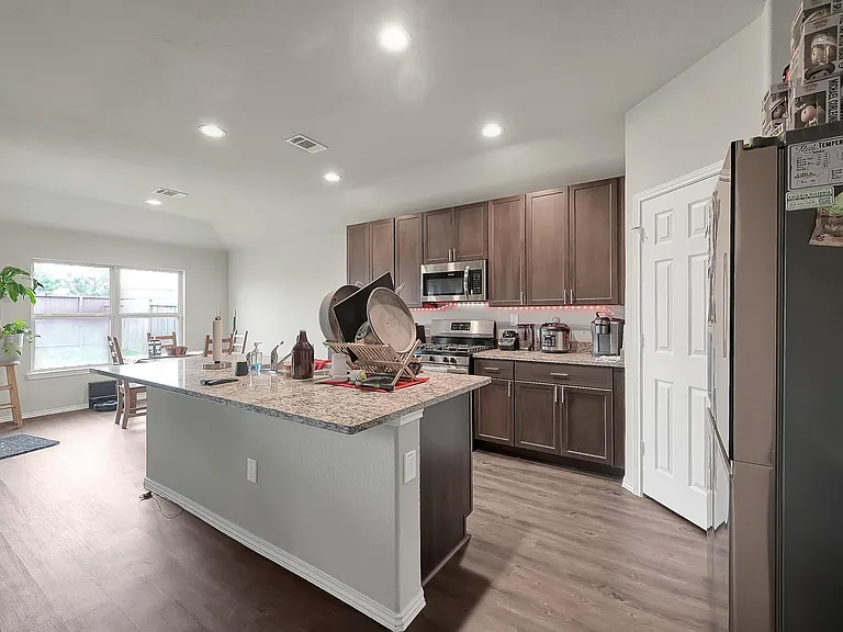 15127 Willow Tree Ln — Photo 12