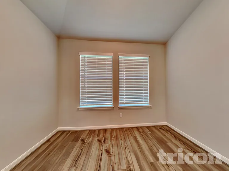 5507 Shasta Pl — Photo 5