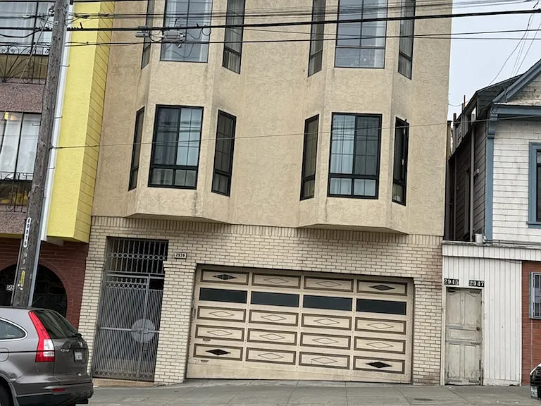 Clement St — Photo 1