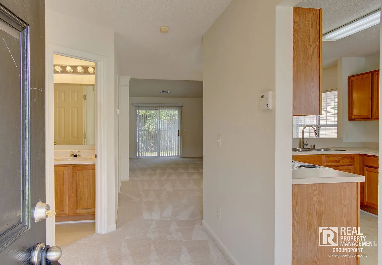 2 bed, 2.0 bath, 1150 sqft, $1,900 — Photo 2