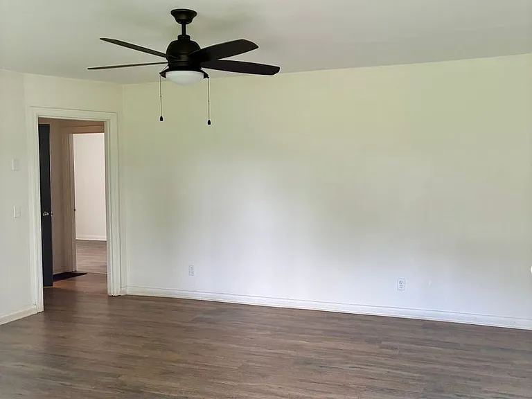 109 Signal View St — Photo 2