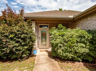 41 Cactus Rd, Mary Esther, FL 32569
