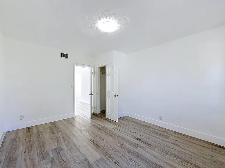 10235 SW 177th St — Photo 28