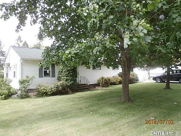 2nd image of 1027 E Joseph St