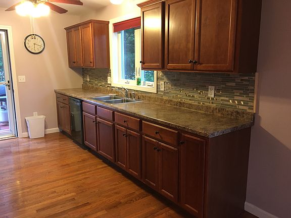 Love the backsplash