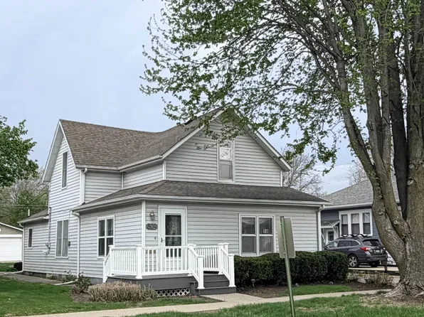 804 S 4th St, Fairfield, IA 52556