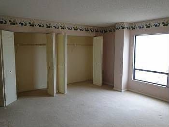 3rd image of 440 Gulfview Blvd #1601