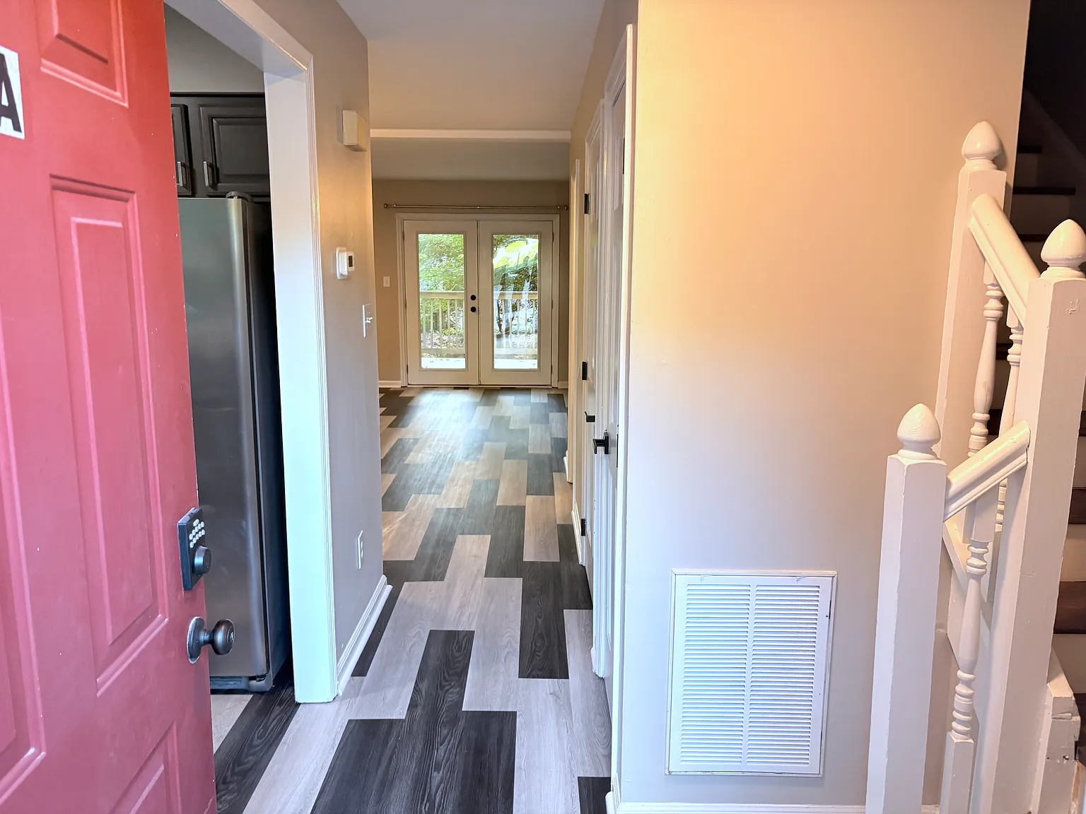 3 bed, 2.5 bath, 1250 sqft, $1,695 — Photo 3