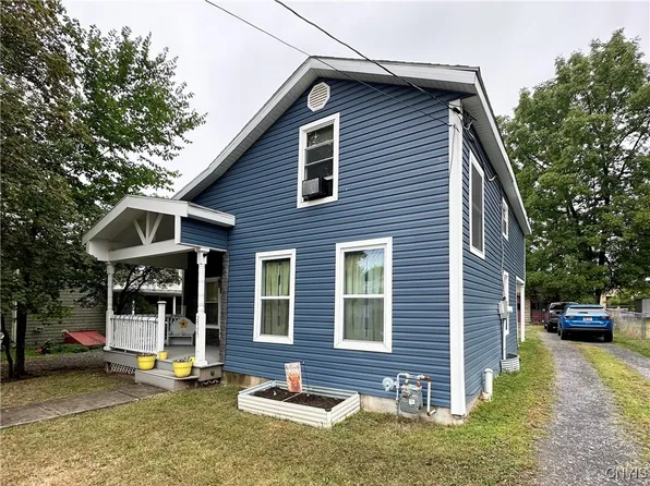 2757 Green St, Weedsport, NY 13166