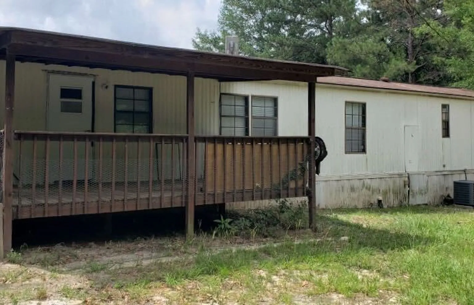 Rent this Affordable 2 Bedroom 1 Bathroom Mobile Home in Eastover! — Photo 1