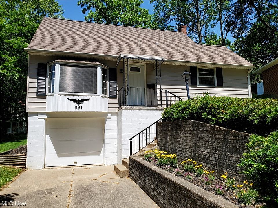 1st image of 891 Lois Ave
