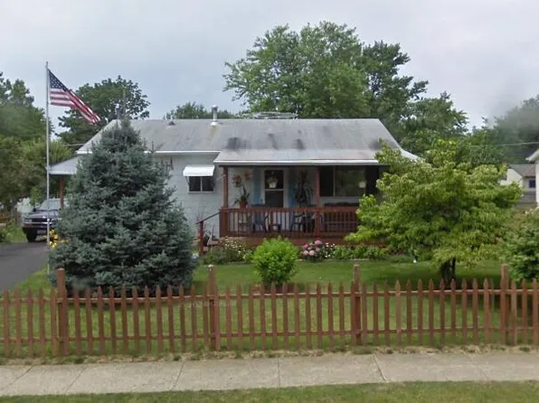 3905 Signal Dr, Columbus, OH 43232