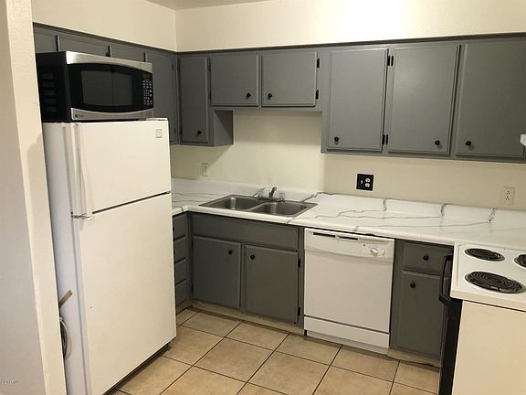 2nd image of 2844 E Monte Cristo Ave APT 101