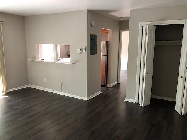 2132 19th St N #202 — Photo 3