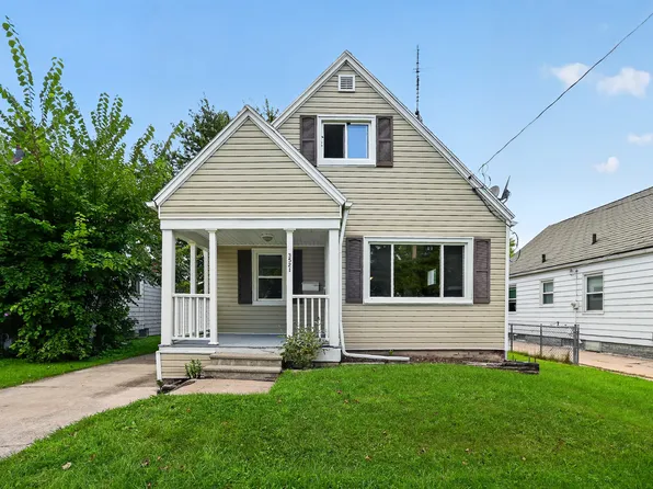 3521 Torrance Dr, Toledo, OH 43612