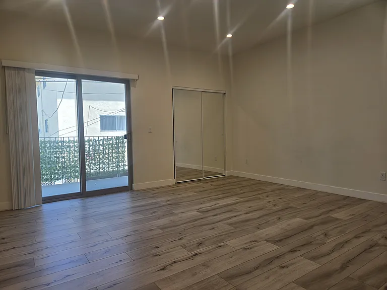 1110 Magnolia Ave #209 — Photo 9