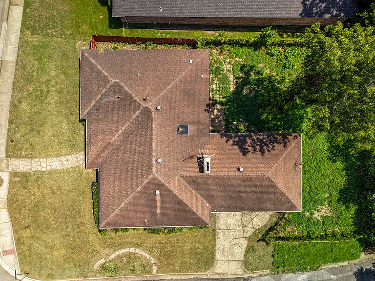 6607 Autumn Woods Trl — Photo 24