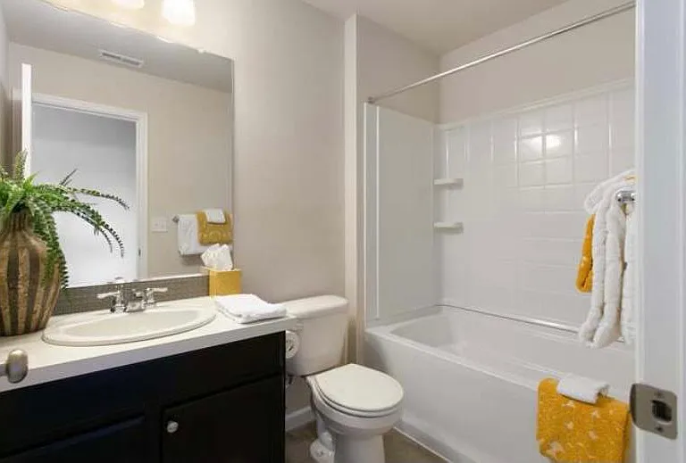 7322 N 93rd Ave — Photo 13