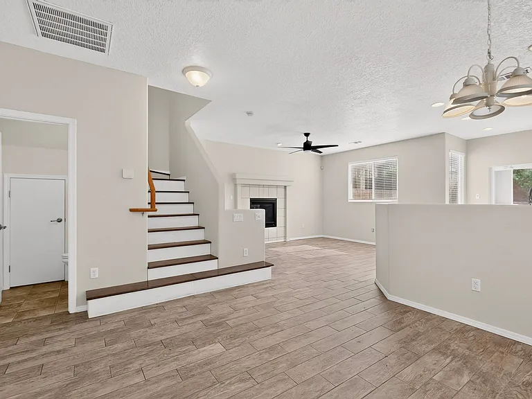 2323 Margarita Dr SE — Photo 9
