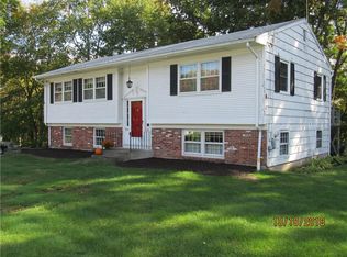 364 Fairview Ave, Coventry, RI 02816