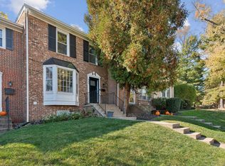564 Windover Ave NW, Vienna, VA 22180