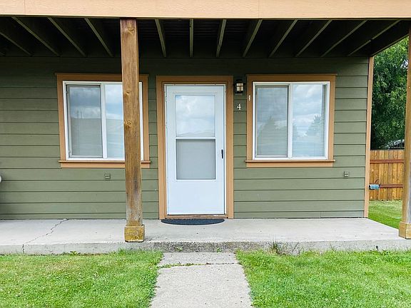 3rd image of 701 W Hayden Ave #4