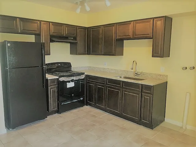 742 Leopard Ct — Photo 5