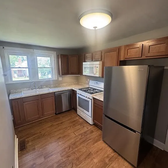 6812 Goshen Rd — Photo 3