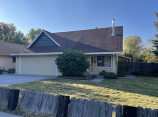 179 Rockfellow Dr, Mount Shasta, CA 96067