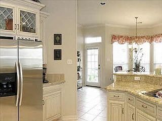 4th image of 2313 Bedford Cir