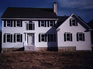 93 Meadow View Dr, Trumbull, CT 06611