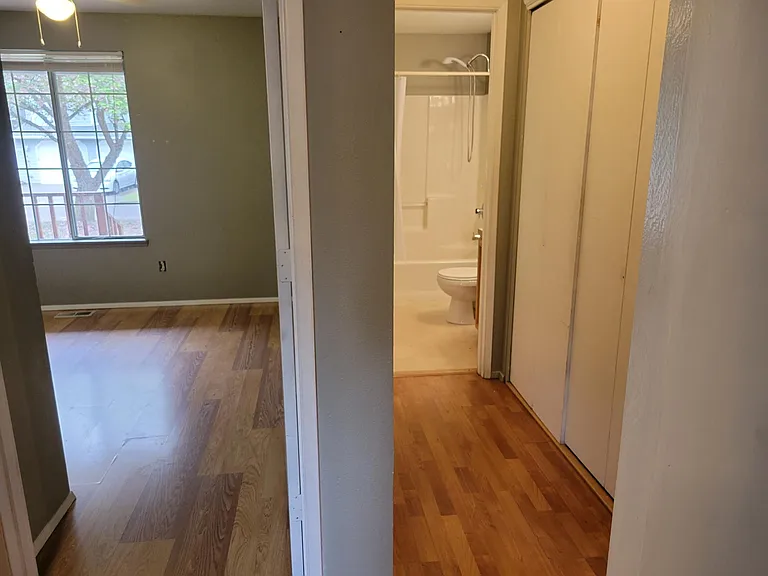 5113 SW 195th Pl — Photo 9