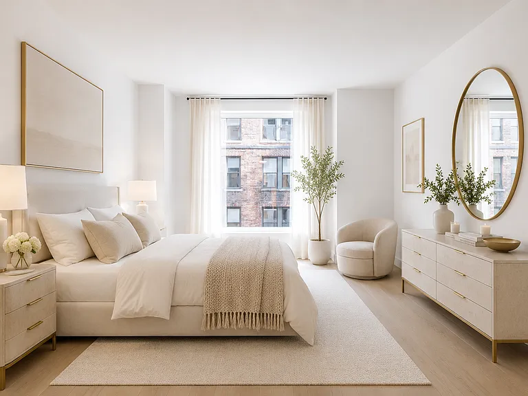 215 W 28th St #7A — Photo 4
