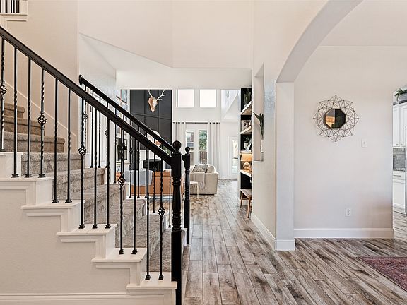 4th image of 651 Tolleson Dr
