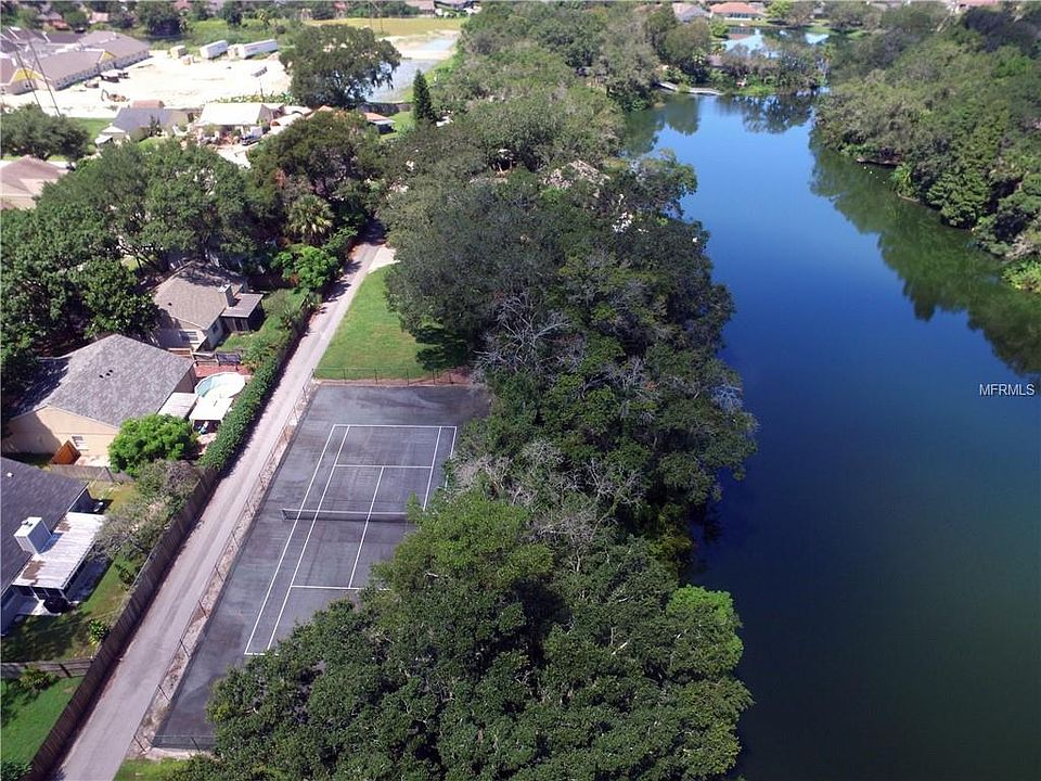 1st image of 980 Lake Cove Trl