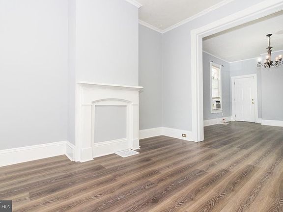 5th image of 635 Chambers St