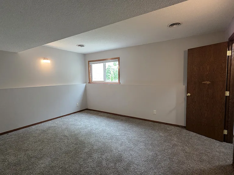 1505 Orchard Dr — Photo 16