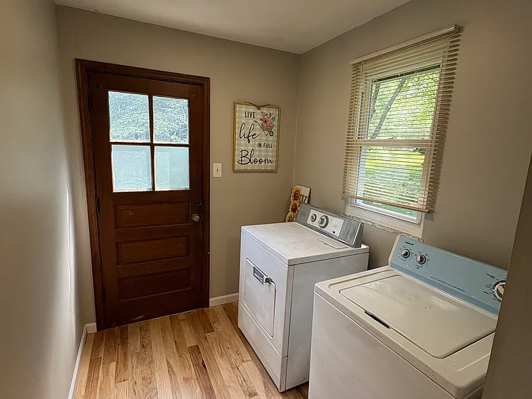 103 Falmouth Dr — Photo 13