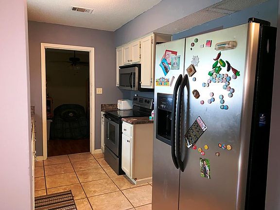 4th image of 1103 Hide A Way Ln