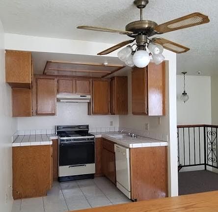 4th image of 4047 W 134th St APT 1
