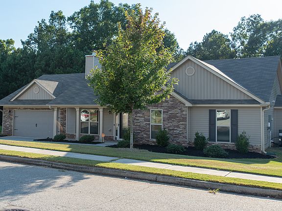 3rd image of 65 Betty Ann Ln