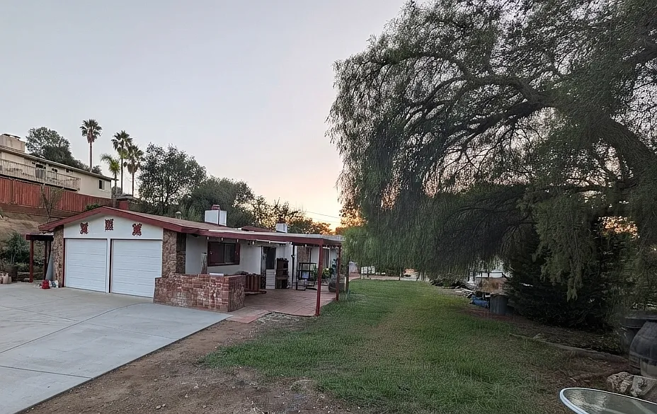 3 bed, 1900 sqft, $4,600 — Photo 2