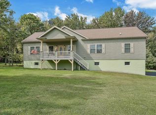 14 Brookside Rd, Waymart, PA 18472