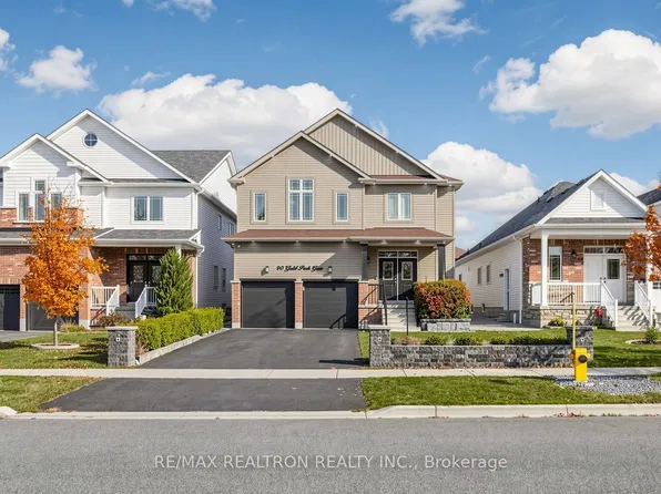 90 Gold Park Gate, Essa, ON L3W 0B6
