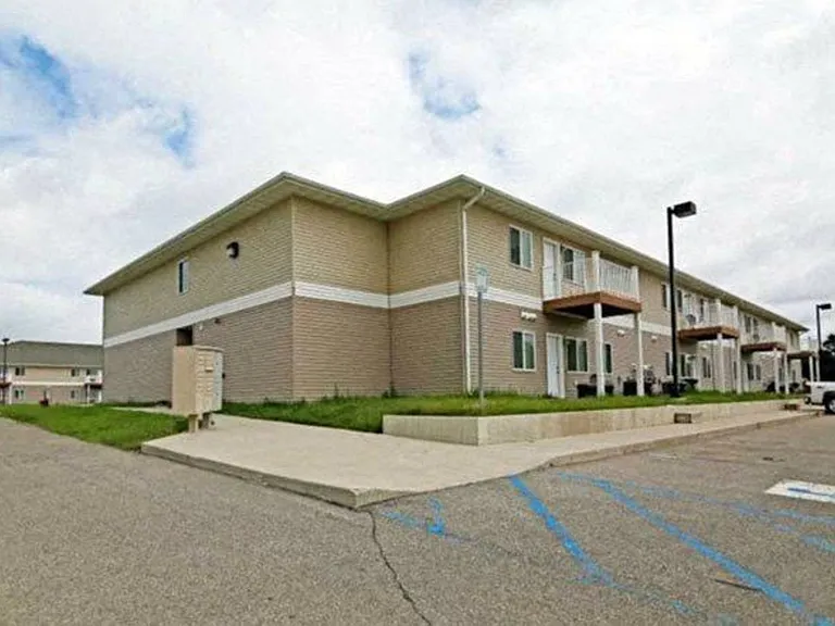 Dakota Apartments — Photo 10