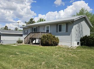 410 4th St, Hayti, SD 57241