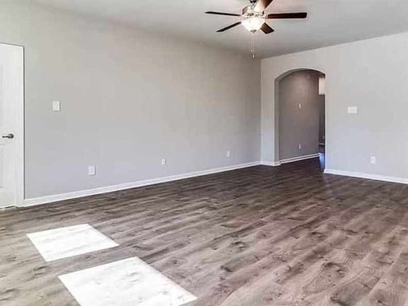 4th image of 1743 Sawgrass Dr #A