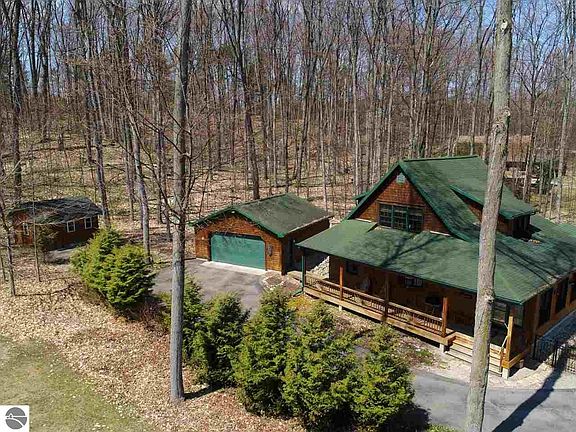 4th image of 11693 Fisher Dr