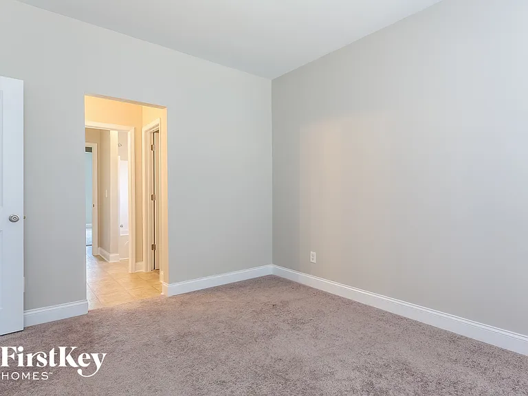 451 Victoria Heights Dr — Photo 12