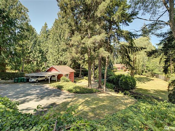 2nd image of 2312 2318 Ne 125th St